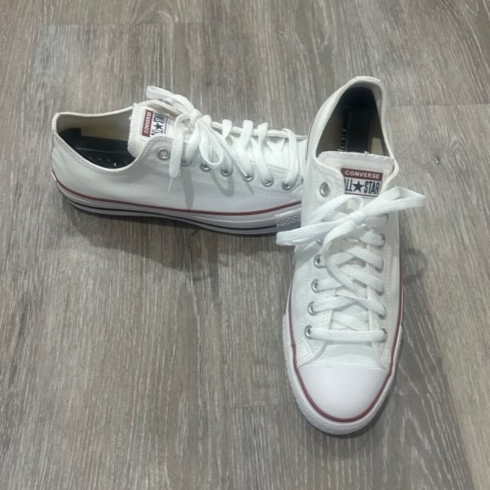 CONVERSE Men Size 9 Shoes All Star Chuck Taylor Low Top Optical White Sneakers